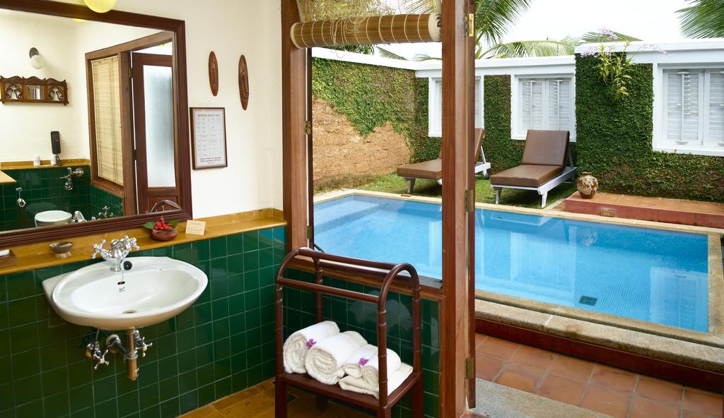 luxury private pool villas phuket
